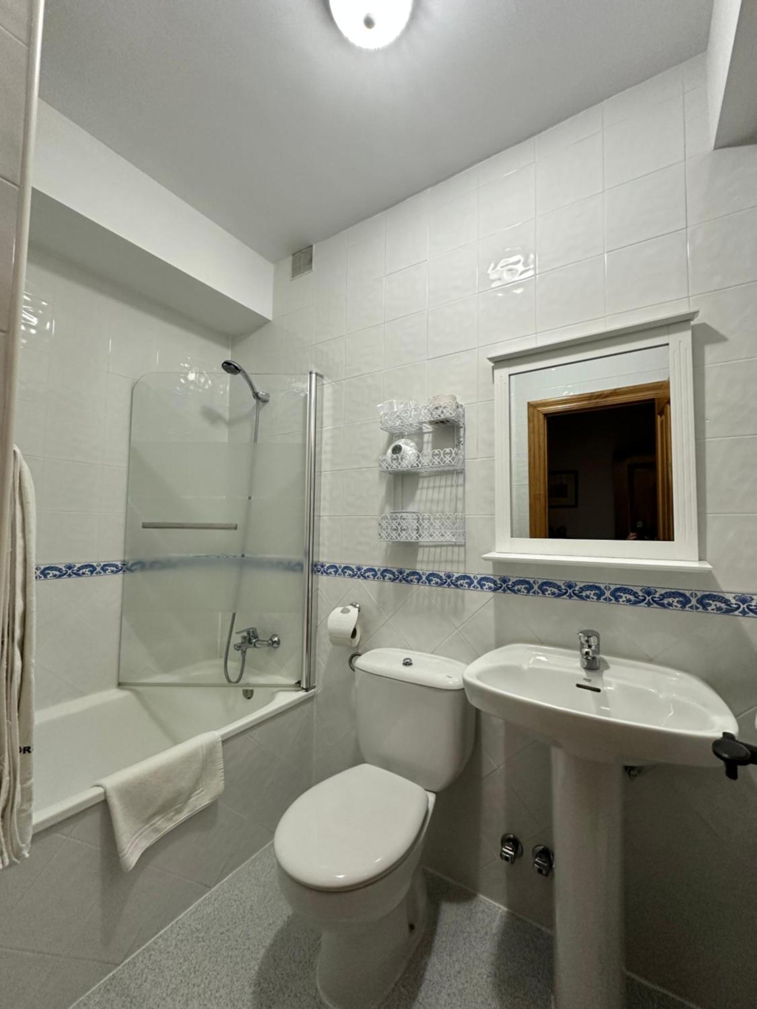 Casa Rural El Torrejon Аренас-де-Кабралес Экстерьер фото