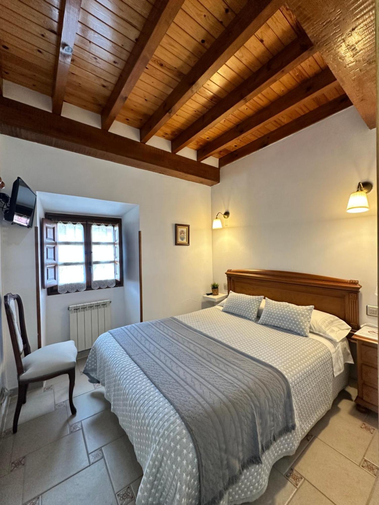 Casa Rural El Torrejon Аренас-де-Кабралес Экстерьер фото