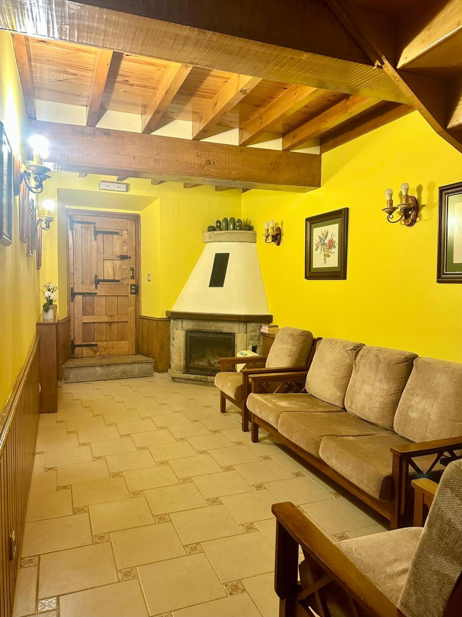 Casa Rural El Torrejon Аренас-де-Кабралес Экстерьер фото